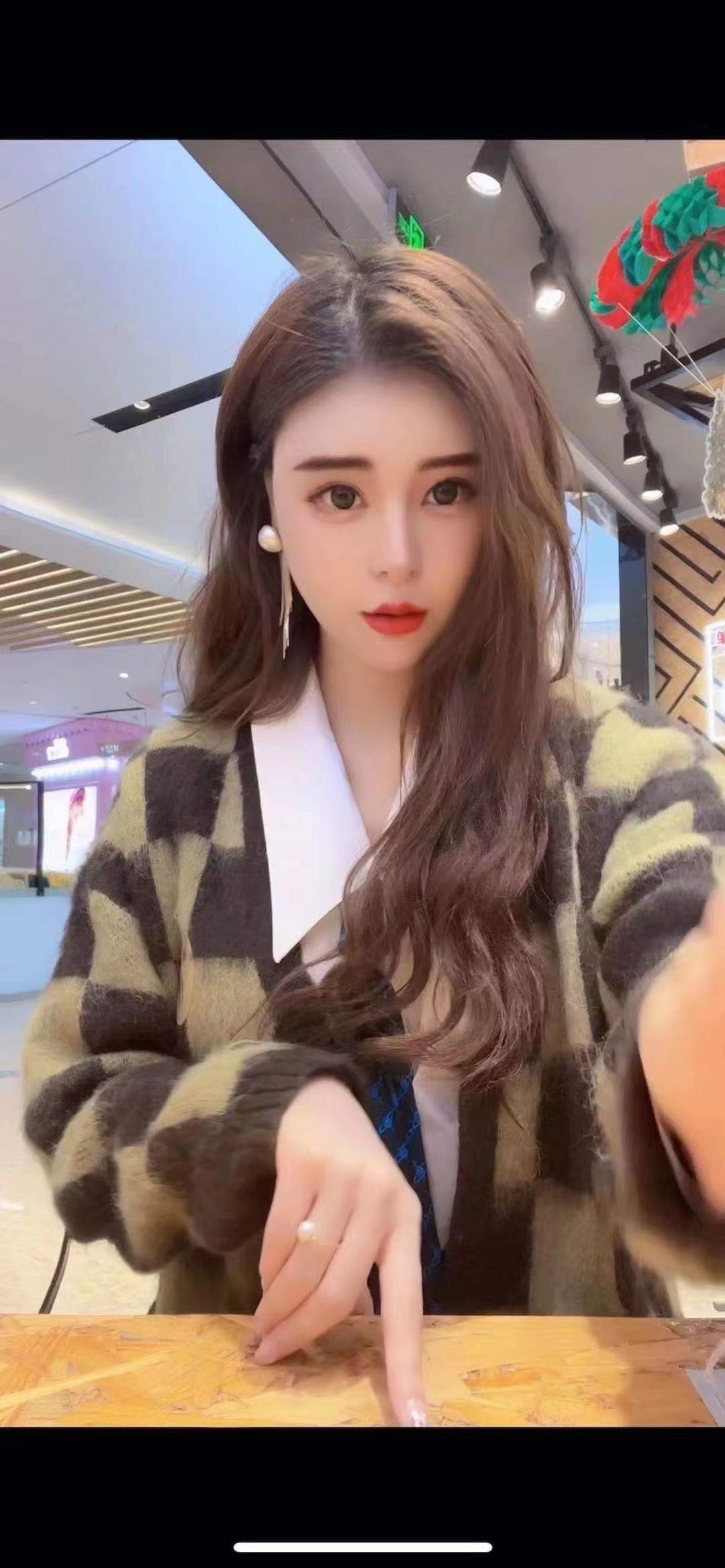 个人兼职的mm 身材绝绝子